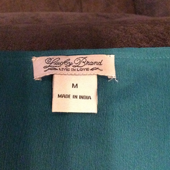 Lady Brand Sleeveless Top - Picture 5 of 7